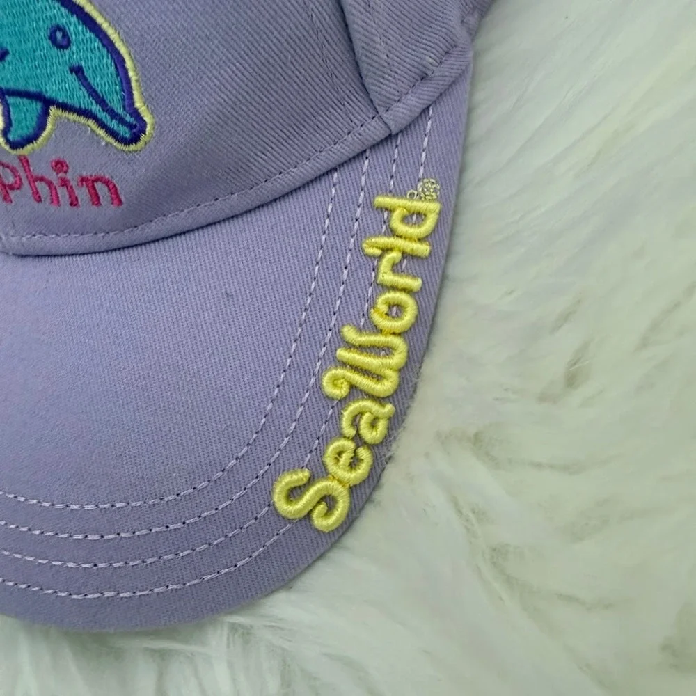 SeaWorld Purple Dolphin Hat Im Fin-tastic Adjustable Souvenir Baseball Cap